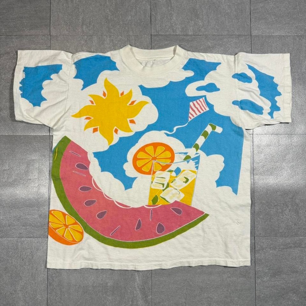 Vintage 90s Summer Graphic Tee